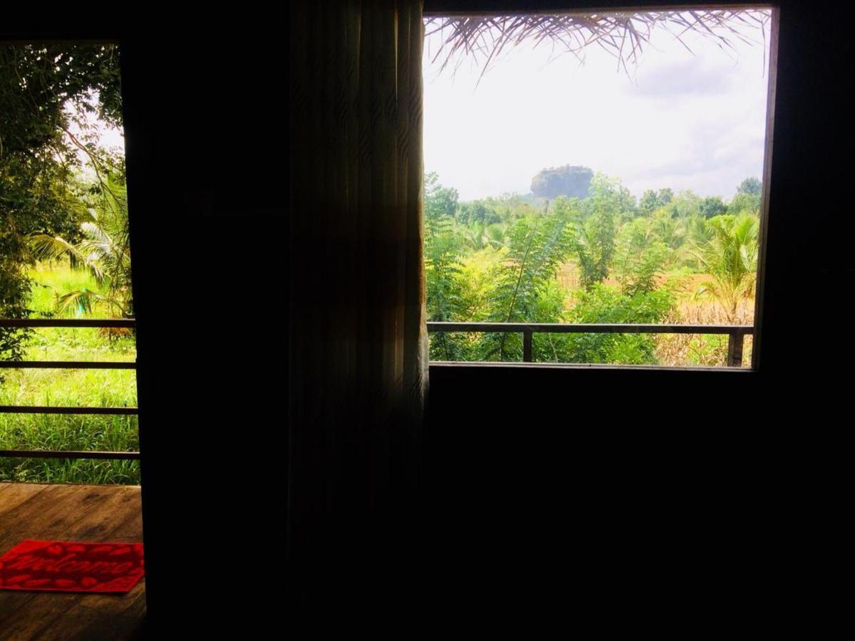 Chena Huts Eco Resort Sigiriya Eksteriør bilde