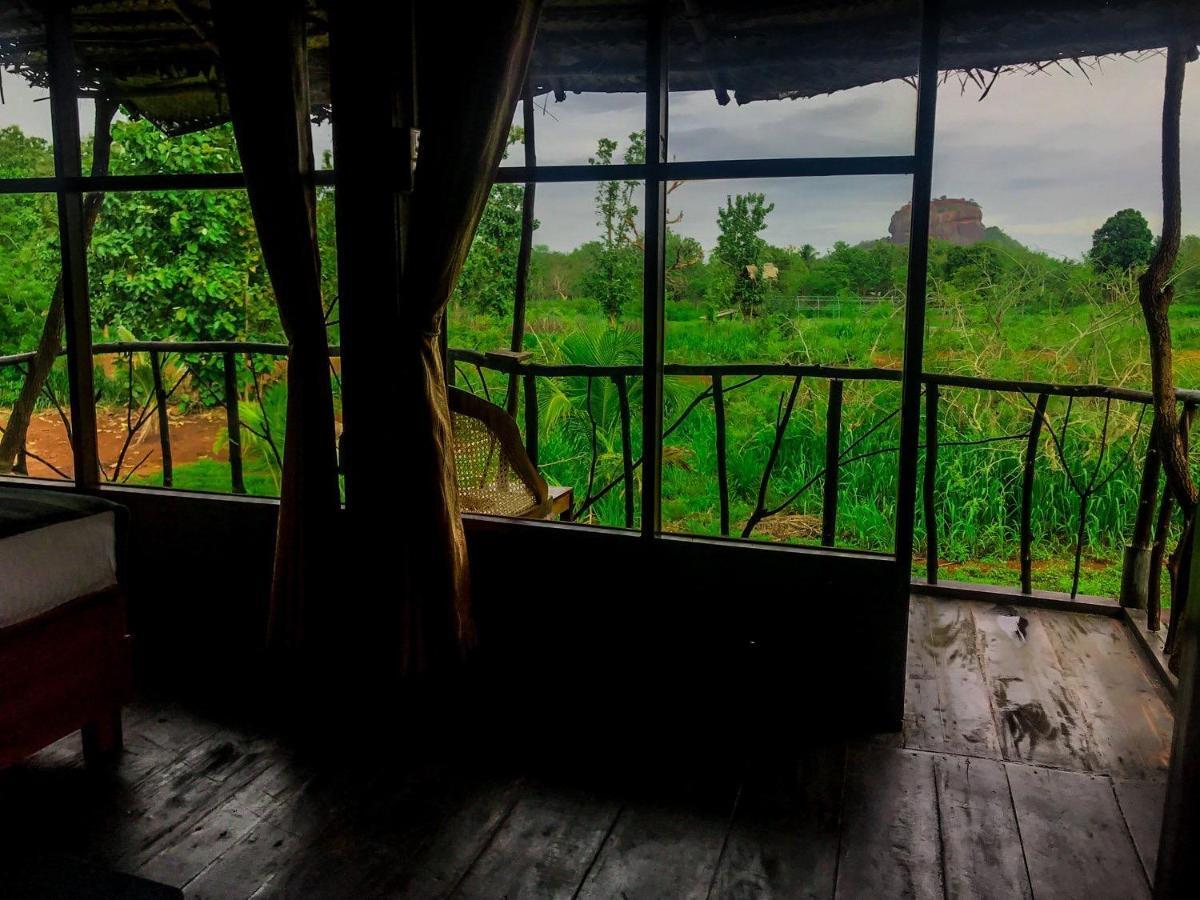 Chena Huts Eco Resort Sigiriya Eksteriør bilde